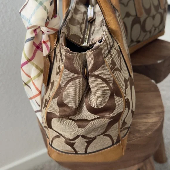 Coach Brown and Tan Signature Tote Bag - Picture 6 of 8